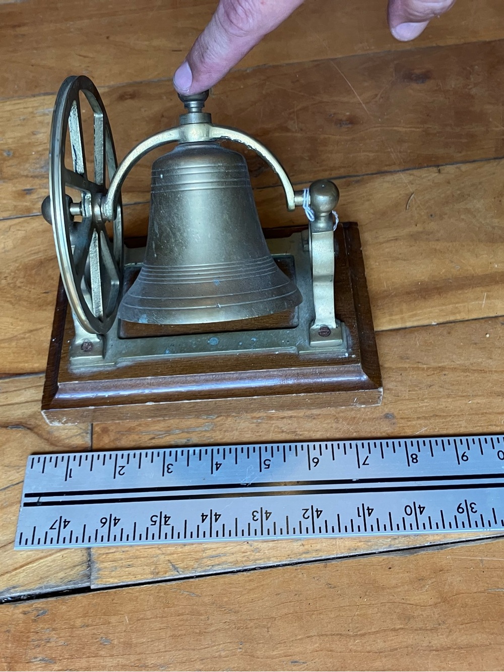 Antique-Style Brass Desk Bell on Wooden Base - Brass Finish